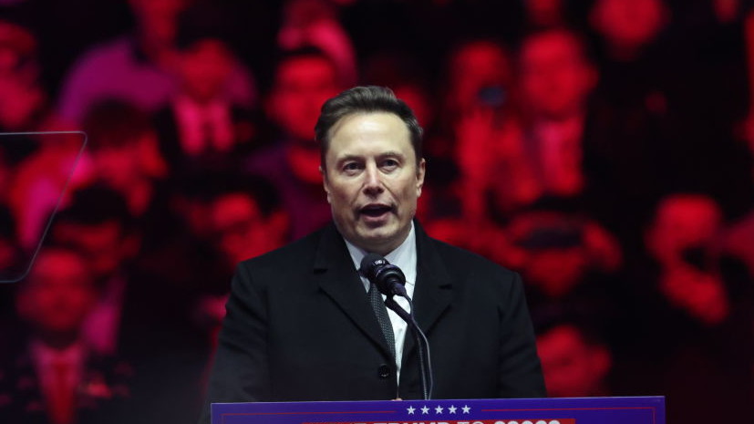 Маск раскритиковал Шольца и исказил его имя