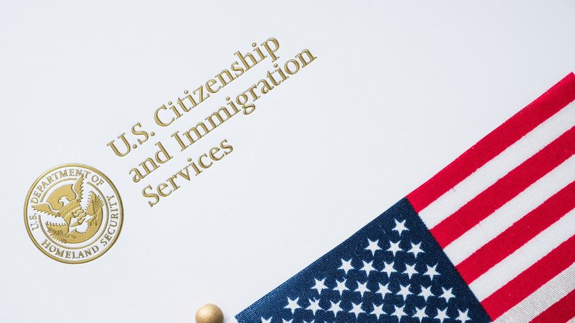 Туск поручил МИД подготовиться к депортациям поляков из США