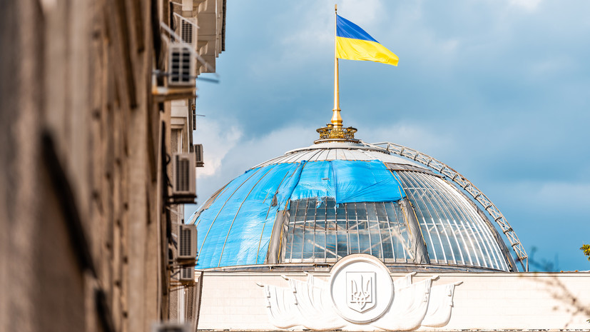 Зеленский: Киев не согласится на компромисс с признанием новых регионов России