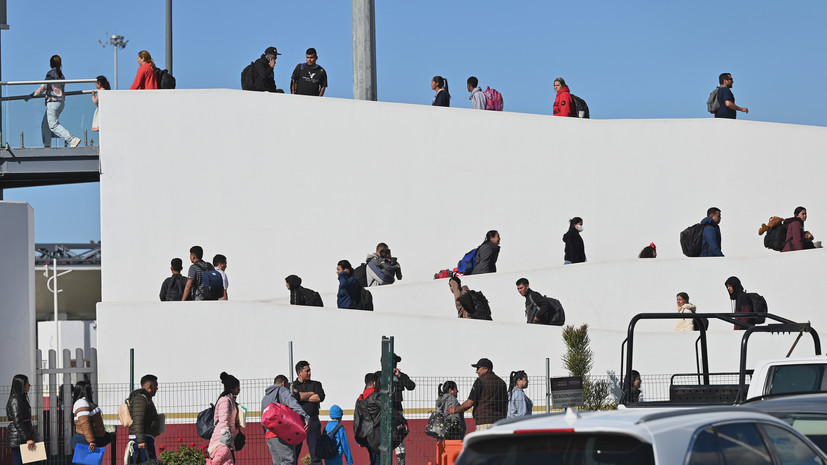 Администрация Трампа наделила ведомства полномочиями по депортации