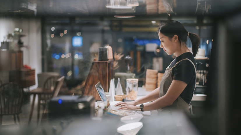 В Челябинске студентам предлагали 47 000 рублей за неполный день в 2024 году