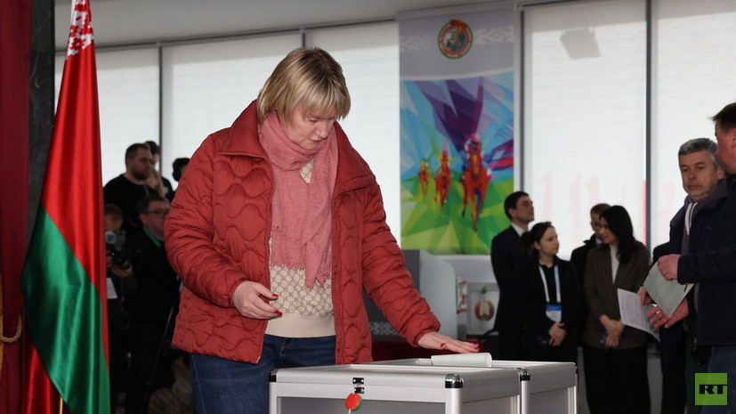 Явка на выборы президента Белоруссии на 12:00 составила 56,64%