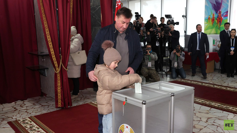 Явка на президентских выборах в Белоруссии на 16:00 составила 75,49%