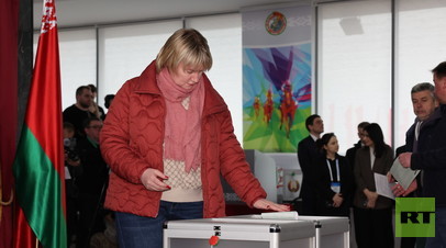 Явка на выборы президента Белоруссии на 12:00 составила 56,64%