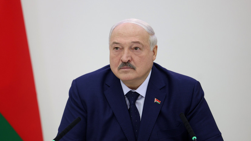 DM: Лукашенко пошутил над британским журналистом на пресс-конференции в Минске