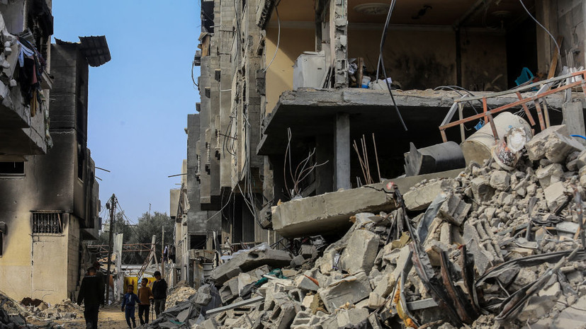 Политолог Ципис: сектор Газа разрушен так, что палестинцам его не восстановить