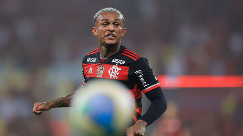 Sport24: «Фламенго» отклонил предложение «Зенита» по Уэсли на €38 млн