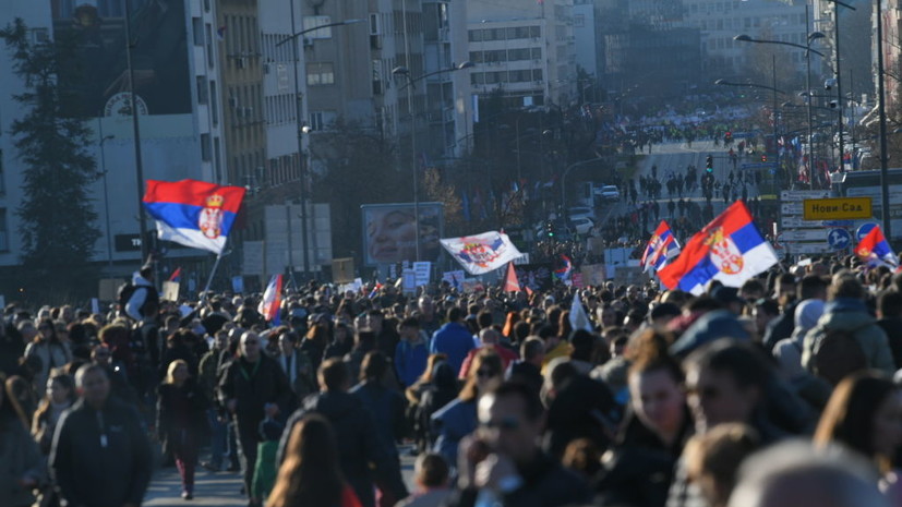 Посол России: протесты могут «качнуть обстановку» в Сербии