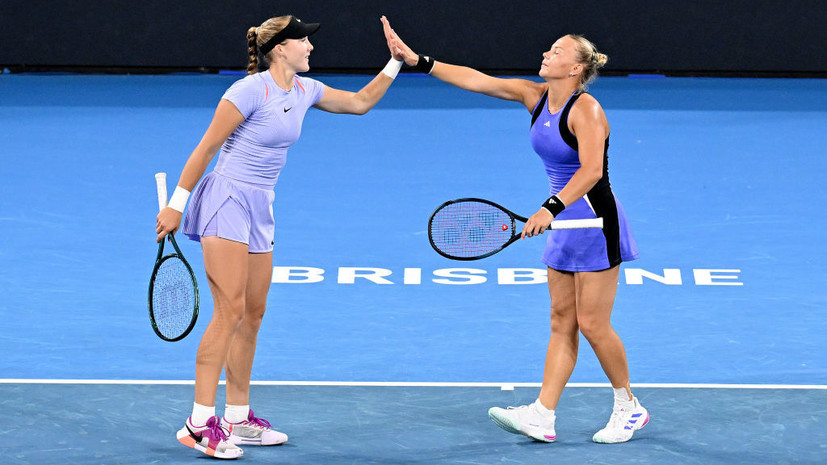 Андреева и Шнайдер разгромили первых сеяных во втором круге турнира WTA в Дохе в паре