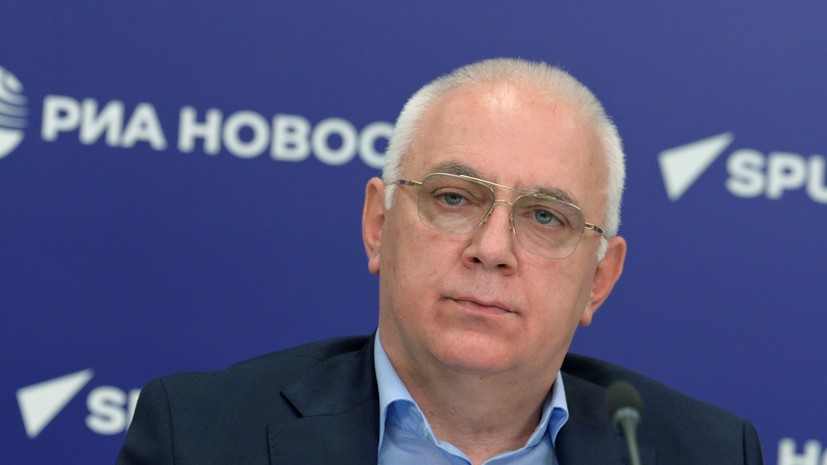 Посол Абхазии в России проголосовал на выборах президента республики в Москве