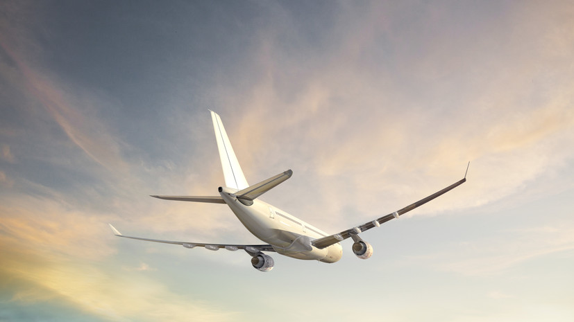 Самолёт из Красноярска готовится к экстренной посадке в Норильске