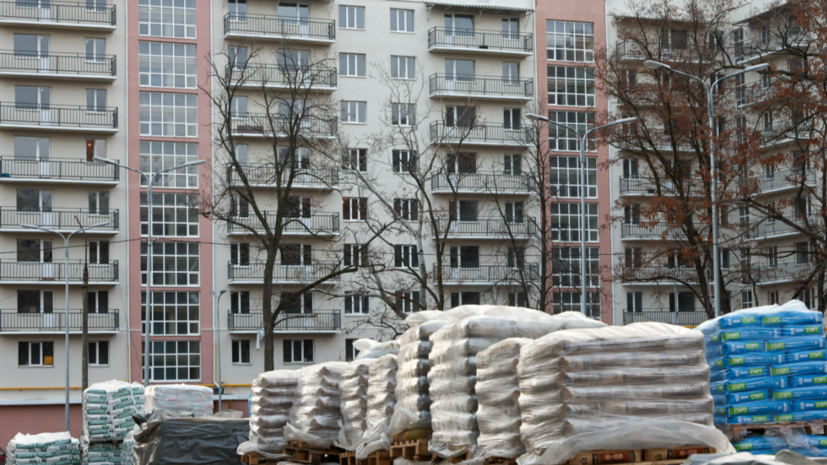 Строители из Подмосковья восстановили ещё один дом в Мариуполе