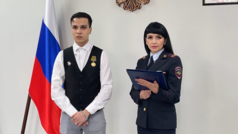 Участник СВО из Алжира получил российский паспорт в Томске