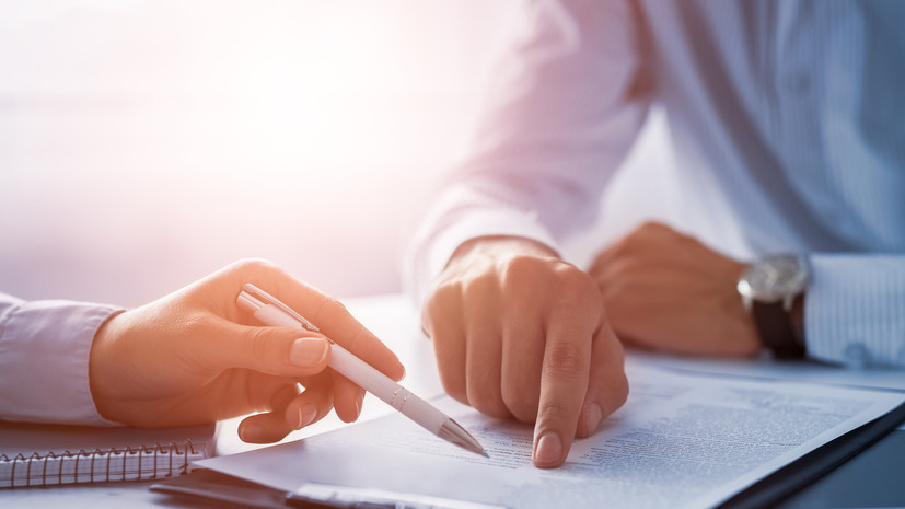 Специалист Лазовский посоветовал внимательно читать договор ипотечного займа