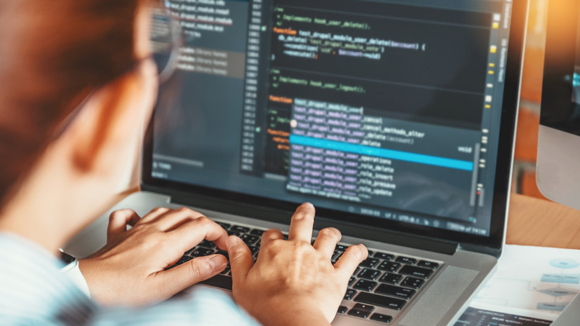 Специалист Мокевнин: в ряде сфер растёт роль навыка программирования