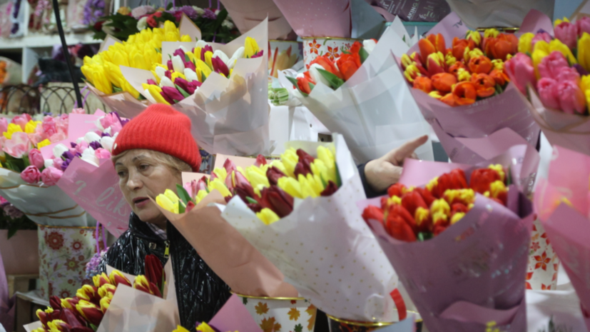 В ассоциации «Теплицы России» спрогнозировали динамику цен на цветы к 8 Марта