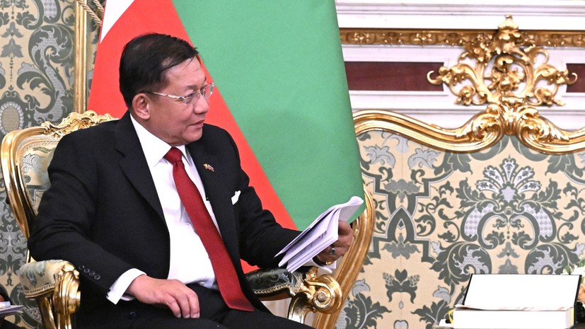 Премьер Мьянмы пригласил Путина посетить республику