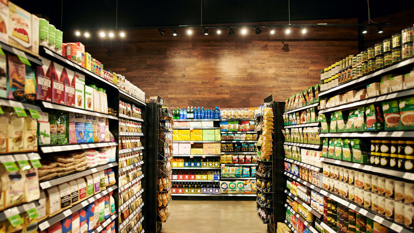 В магазинах Канады убирают с полок американский алкоголь в ответ на пошлины США