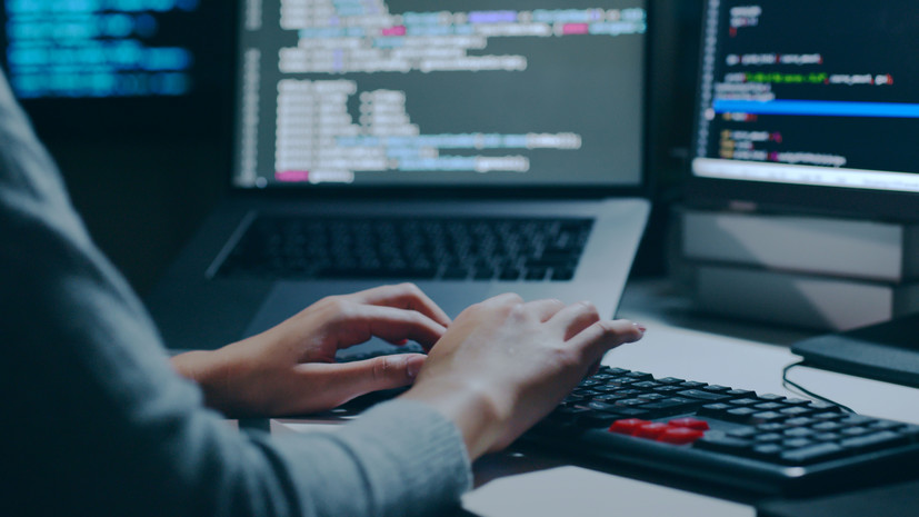 Путин: ущерб от киберпреступлений в прошлом году составил около 200 млрд рублей