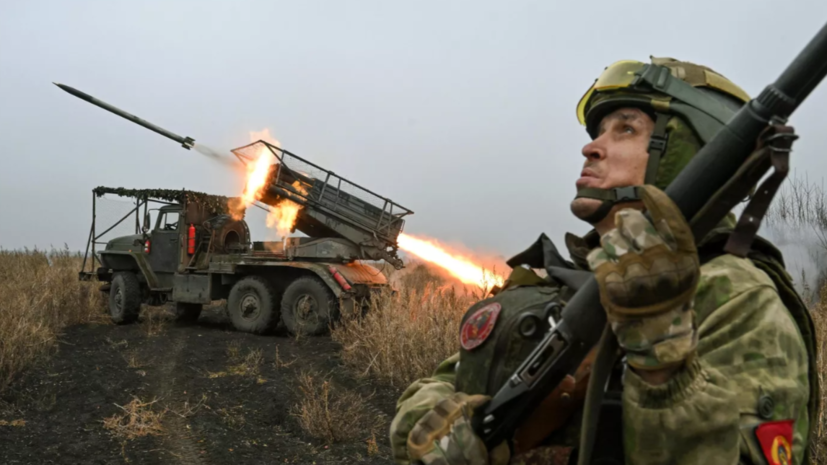 Песков: Киев бьёт по жилым домам, а Россия — по военным целям