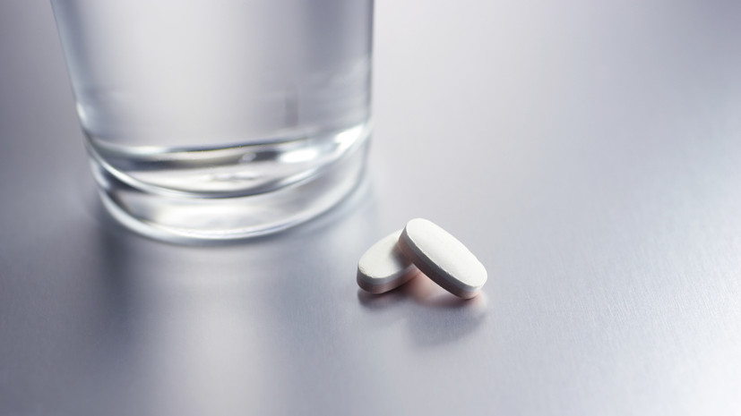 Химик Панов: проглоченная без воды таблетка растворяется в пищеводе