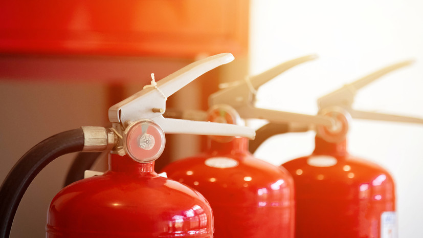 Подмосковные спасатели напомнили гражданам о правилах использования огнетушителей