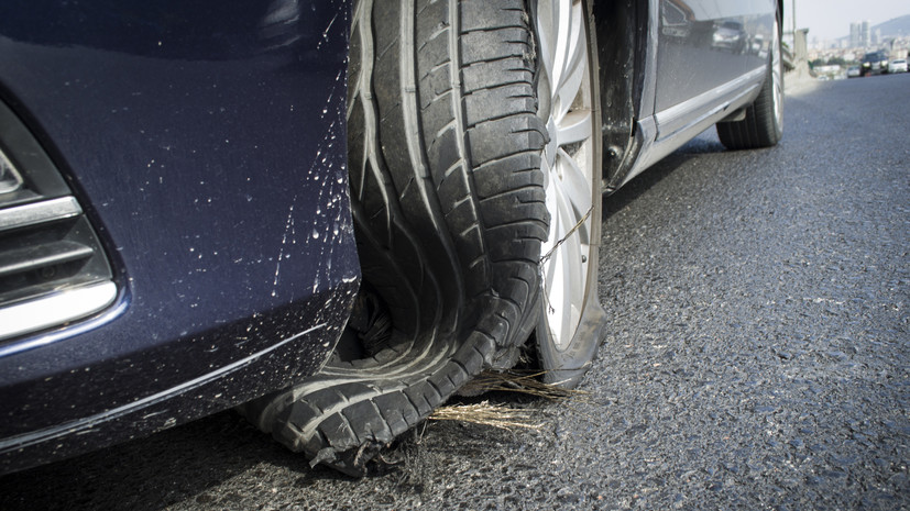 Автоэксперт Погуляев назвал опасной езду на старых шинах