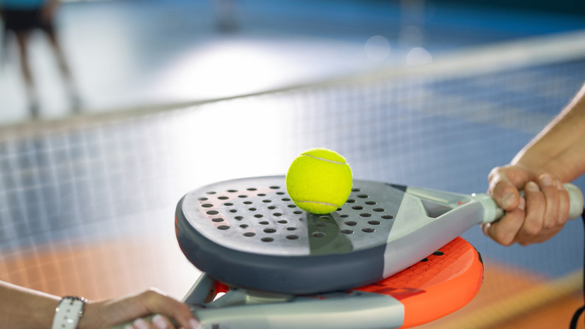 Телеведущая Орзул выбила себе три передних зуба во время игры в падел