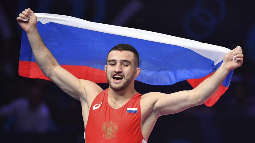 Российский борец Баев завоевал золото чемпионата Европы