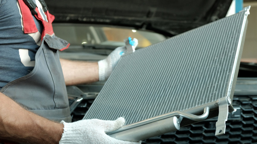 Автоэксперт Евтеев посоветовал весной промыть в автомобиле подвески и радиаторы