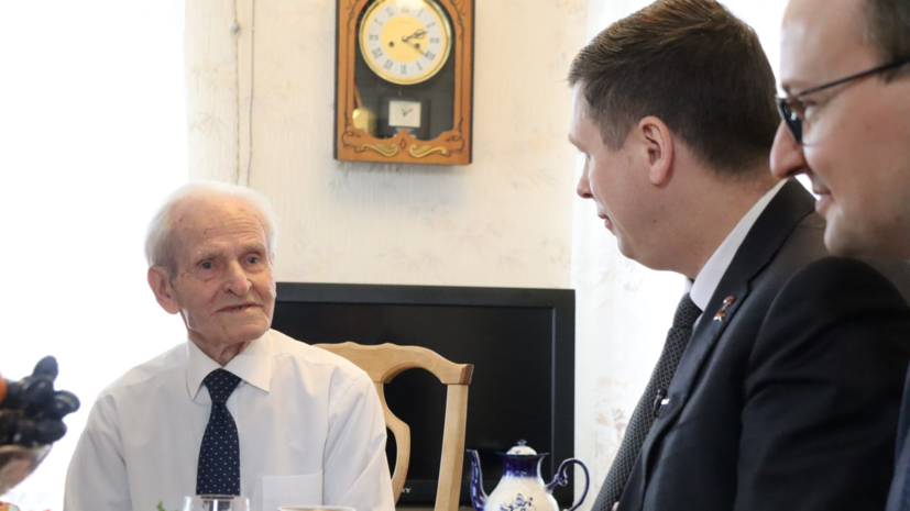 Ветерану Курицыну вручили диплом почётного гражданина Нижегородской области