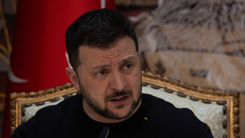 Зеленский: конфликт на Украине нужно закончить за столом переговоров
