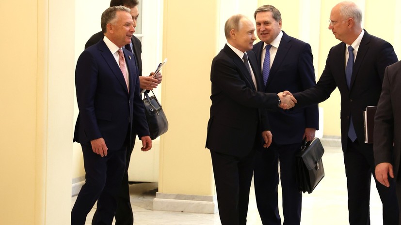 Песков: Россия и США напряжённо работают во имя мира