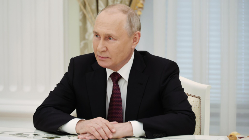 Путин поручил «максимально разбюрократить» строительную отрасль