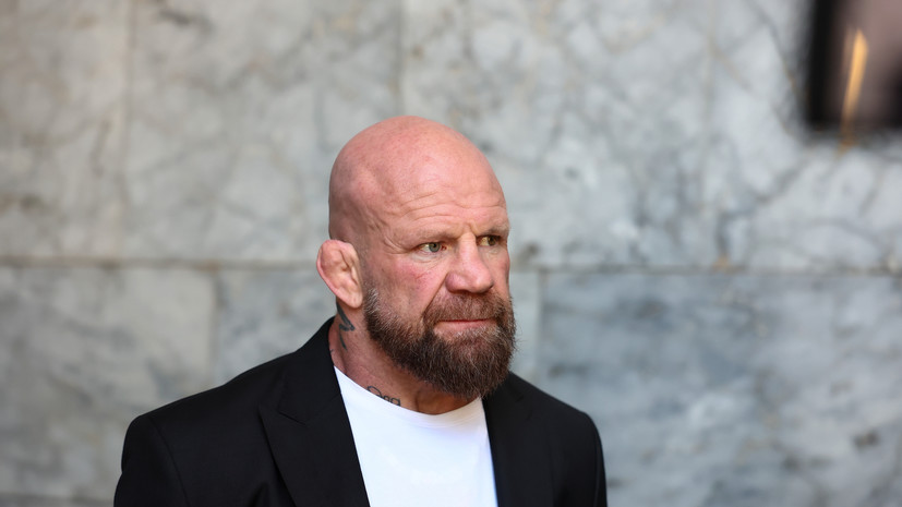 Монсон: хотел бы навестить своих детей в США, но семья отвернулась от меня из-за поддержки России