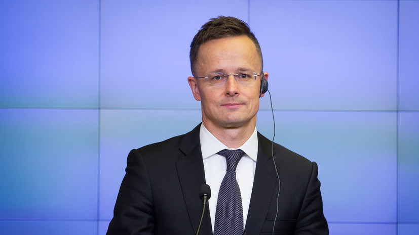 Сийярто: Венгрия всегда поддерживала мир, а не Украину