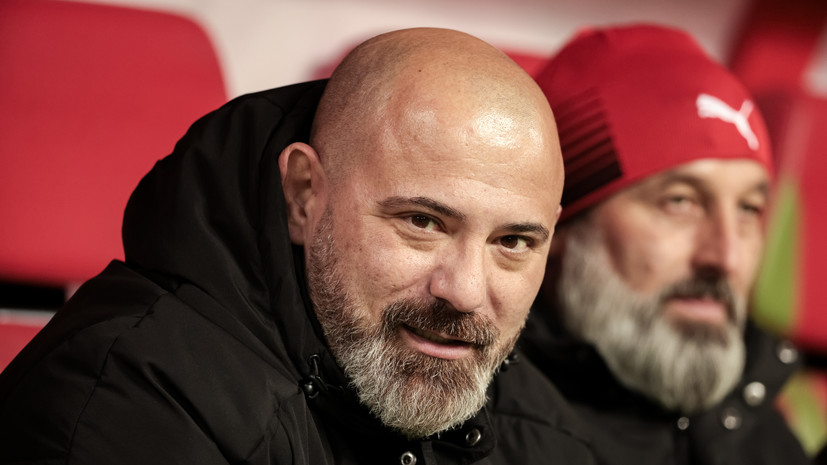 КДК рассмотрит эпизод с тренером «Спартака», который использовал рацию, будучи отстранённым