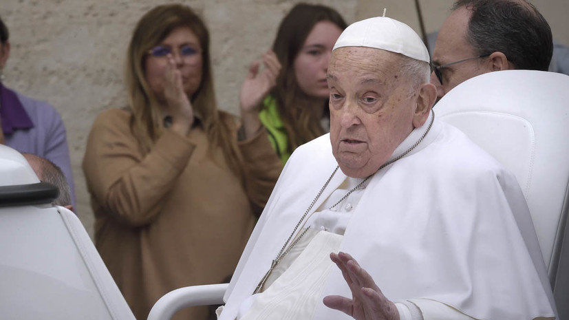 ТАСС: Папе Римскому было плохо всю ночь, утром он был уже на грани смерти