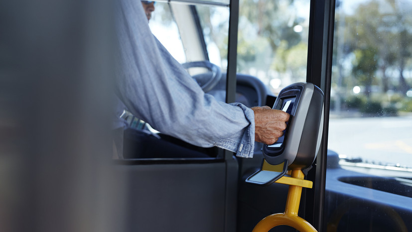 В Подмосковье пассажирский транспорт украсят ко Дню Победы