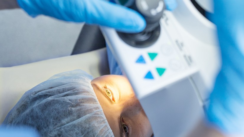 Врач Попов: лазерную коррекцию зрения назначают при нарушениях рефракции