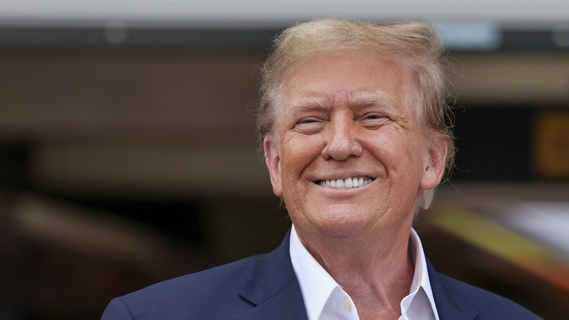 Лидер СРЗП Миронов заявил о желании подарить Трампу текст Конституции России