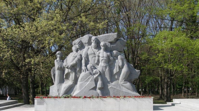 В Краснодаре отремонтируют 15 памятников военной истории к 9 Мая