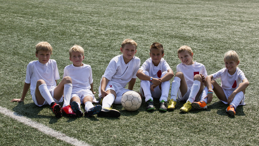 Ларин рассказал, что юных российских футболистов тепло приняли на турнире в Италии