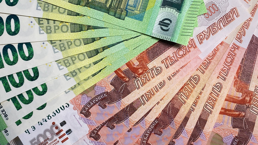 Reuters: ЕС и Украина хотят, чтобы активы России использовались для компенсаций