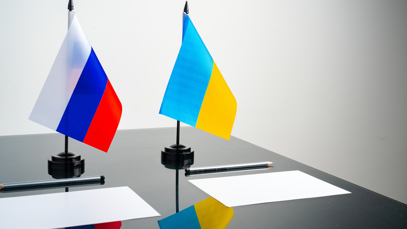Кремль: Россия готова к переговорам по Украине без предварительных условий