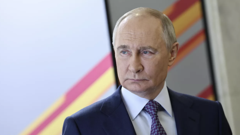 Путин: рассказы об истории России должны опираться на русское искусство