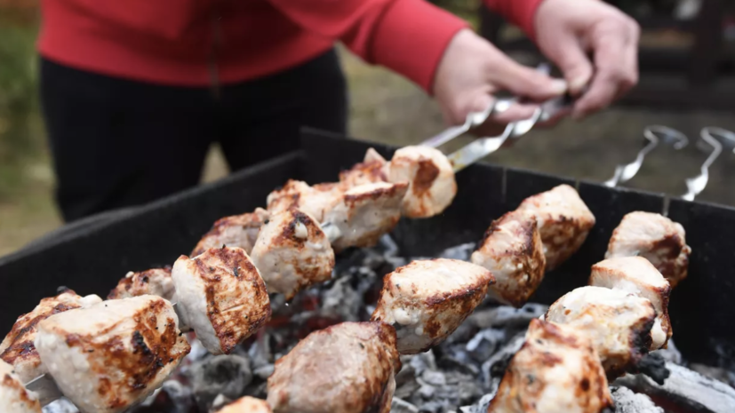 Врач Кашух: магазинные маринады для шашлыка могут быть небезопасны