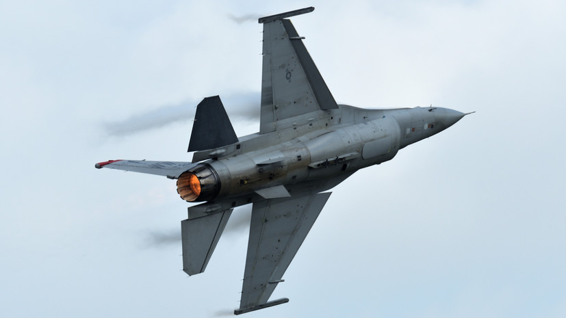TWZ: списанные «со свалки» F-16 отправляют на Украину на запчасти