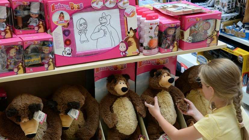 Продюсер Ловейко заявил о продолжении разработки «Маши и Медведя» в России