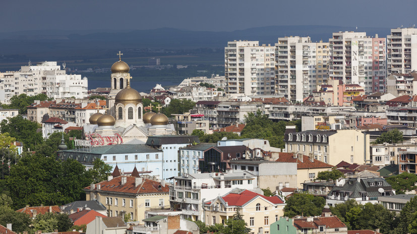 В Болгарии активисты восстановили осквернённый вандалами военный мемориал